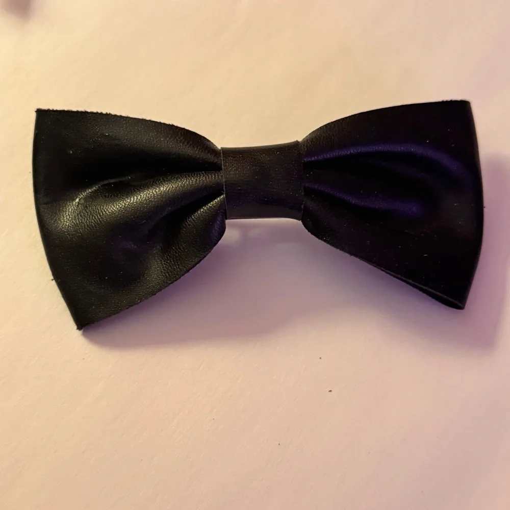 🌟FREE🌟 French Barrette Black Leather Bow Hair Clip Snap Accent Girls Y2K Retro